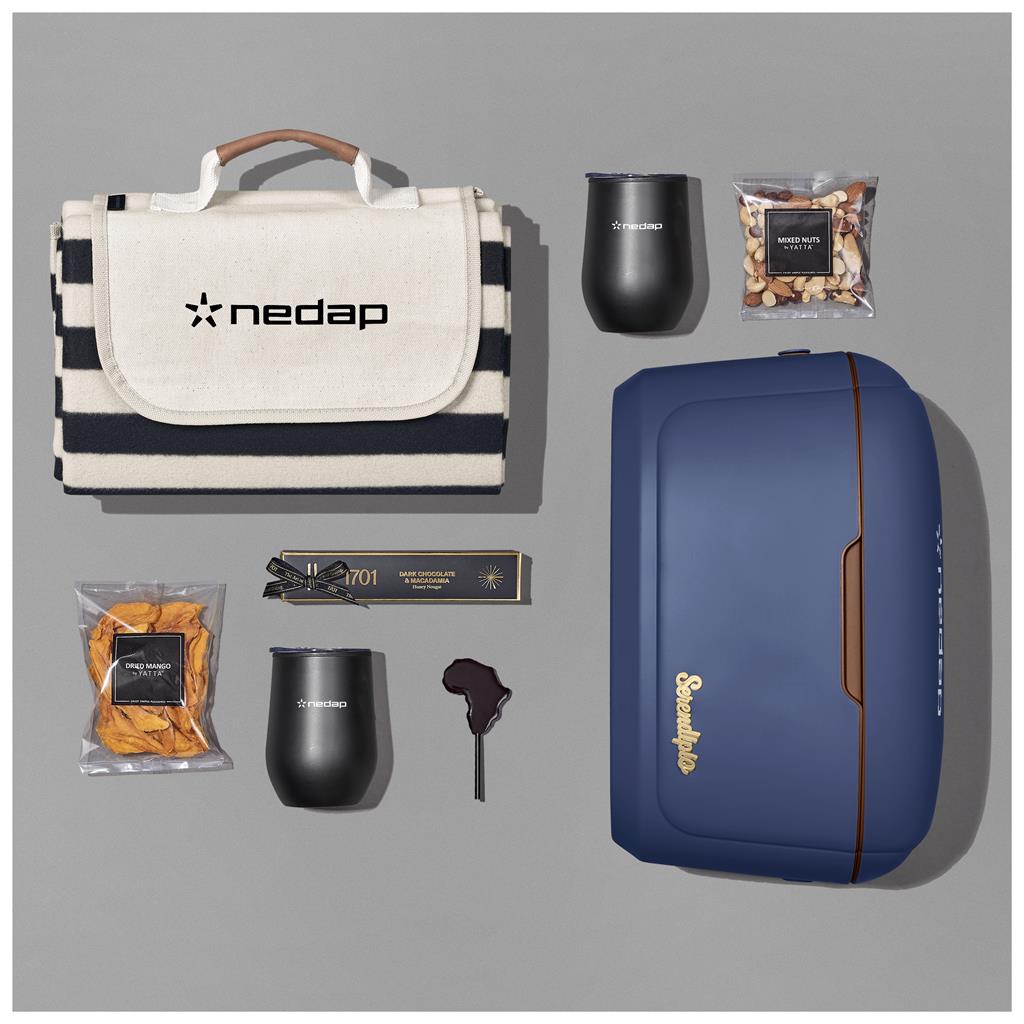 Outdoor Indulgence Hamper